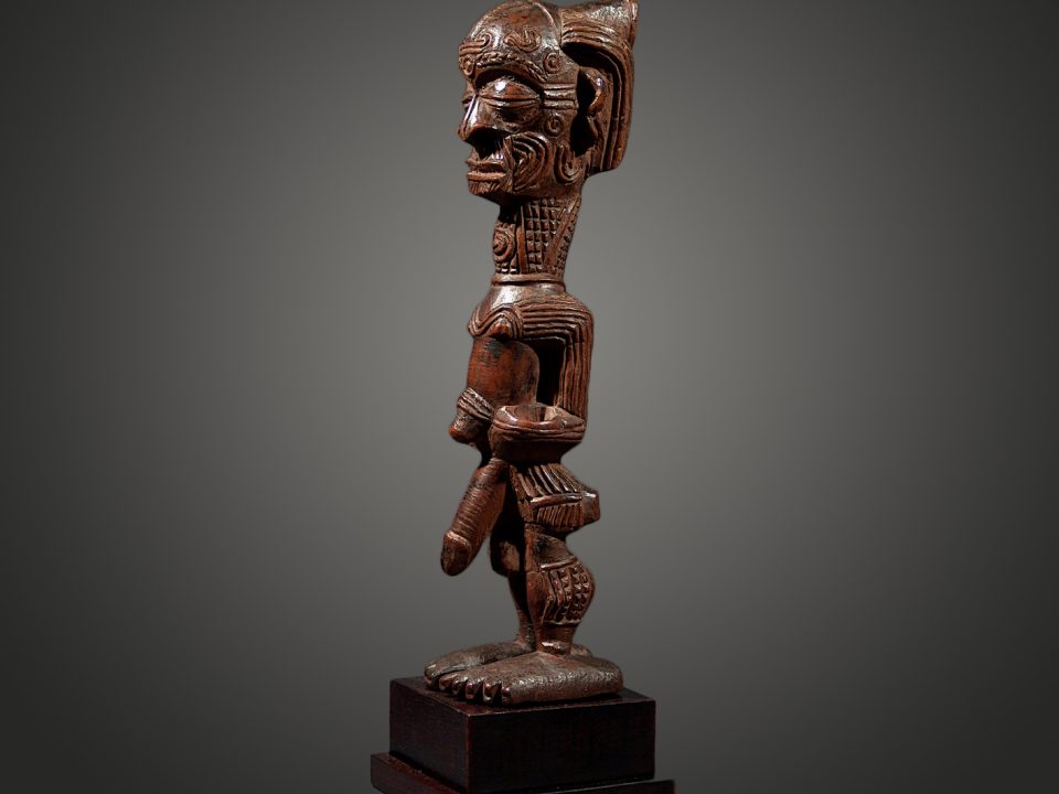 Male Figure Bena Lulua, Congo D.R. Wood 35 cm - Scultura Primitiva Tribale Africana in Legno