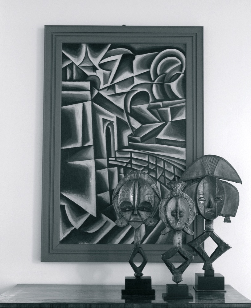 figura guardiane africane accanto a pittura d’avanguardia russa, Dalton Somaré Milano
